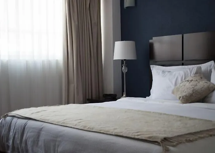 Aparthotel Berna 12 4*