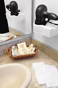 Berna 12 Aparthotel 4*